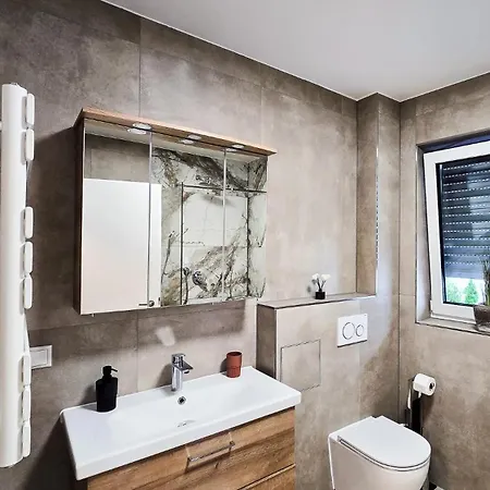 Frensdorf Apartments Διαμέρισμα *